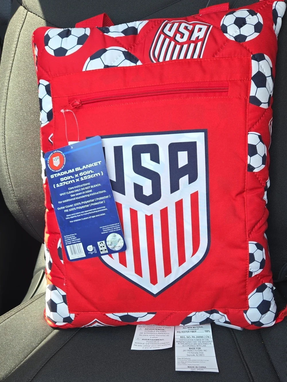 Team USA 🇺🇲 Red Soccer Stadium Blanket Tote - Men's Bag